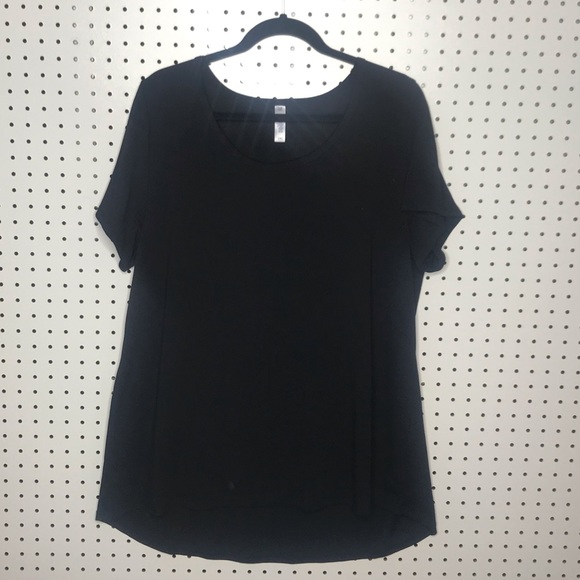 LuLaRoe Classic T Black - Picture 1 of 1